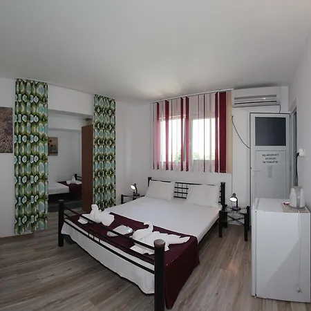 Panos 3* 2 Mai