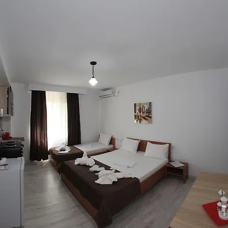 Panos Guest house 2 Mai