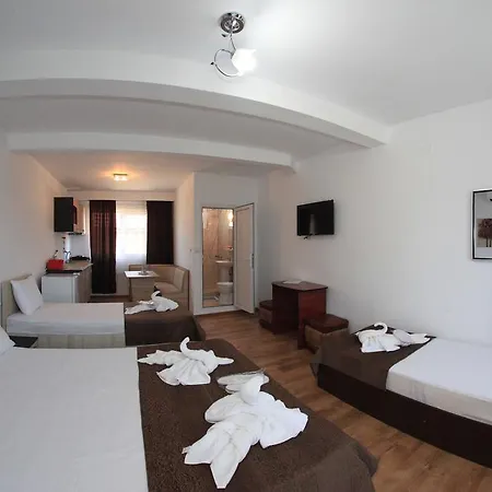 Guest house Panos 3*