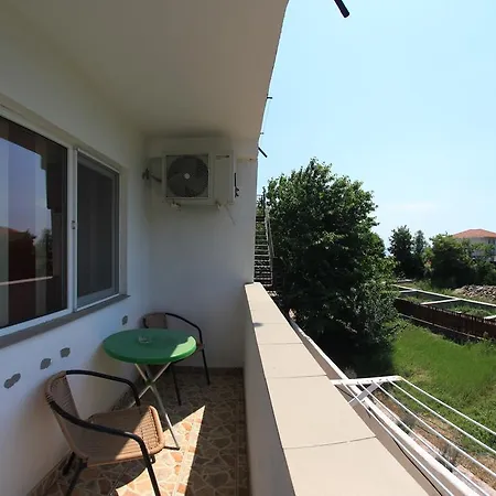 Panos Guest house 3*