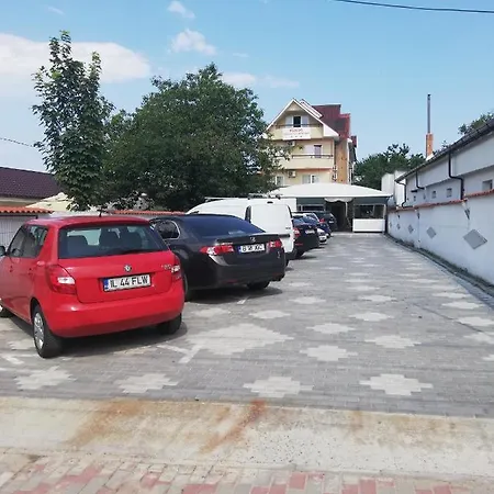 Panos Guest house 3*